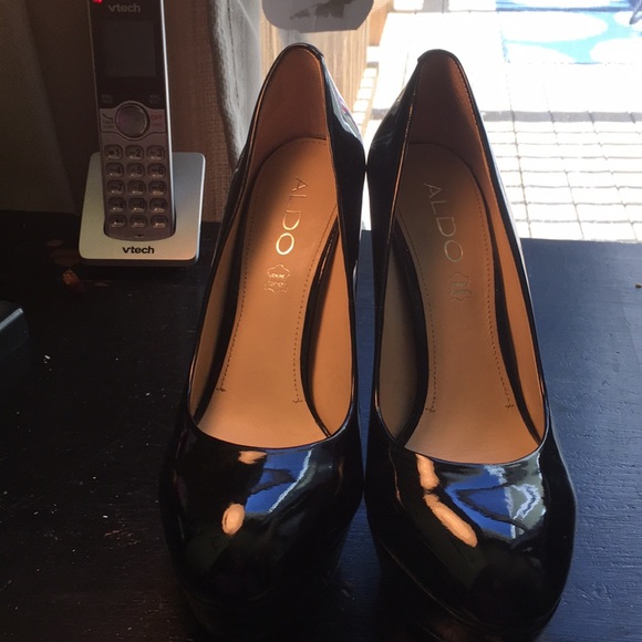 Patent leather black heels - Picture 2 of 4